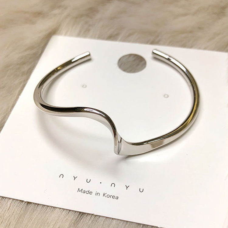 Cold wind ripple bracelet Japanese and Korean niche temperament versatile women's design sense wave open hand jewelry simple bracelet