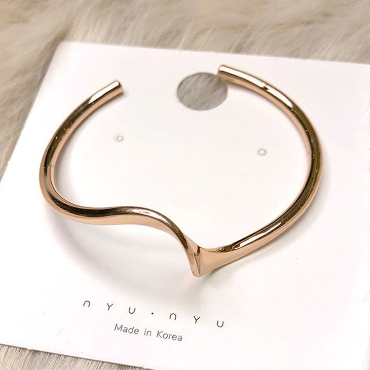Cold wind ripple bracelet Japanese and Korean niche temperament versatile women's design sense wave open hand jewelry simple bracelet