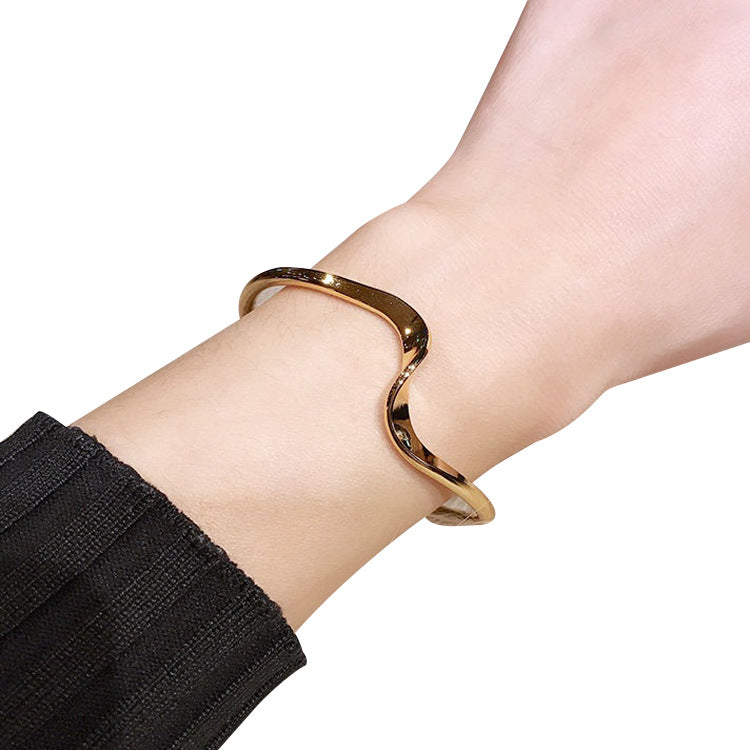 Cold wind ripple bracelet Japanese and Korean niche temperament versatile women's design sense wave open hand jewelry simple bracelet