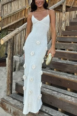 New suspender skirt sexy dress, three-dimensional flower knitted halter strap hip-wrapped dress