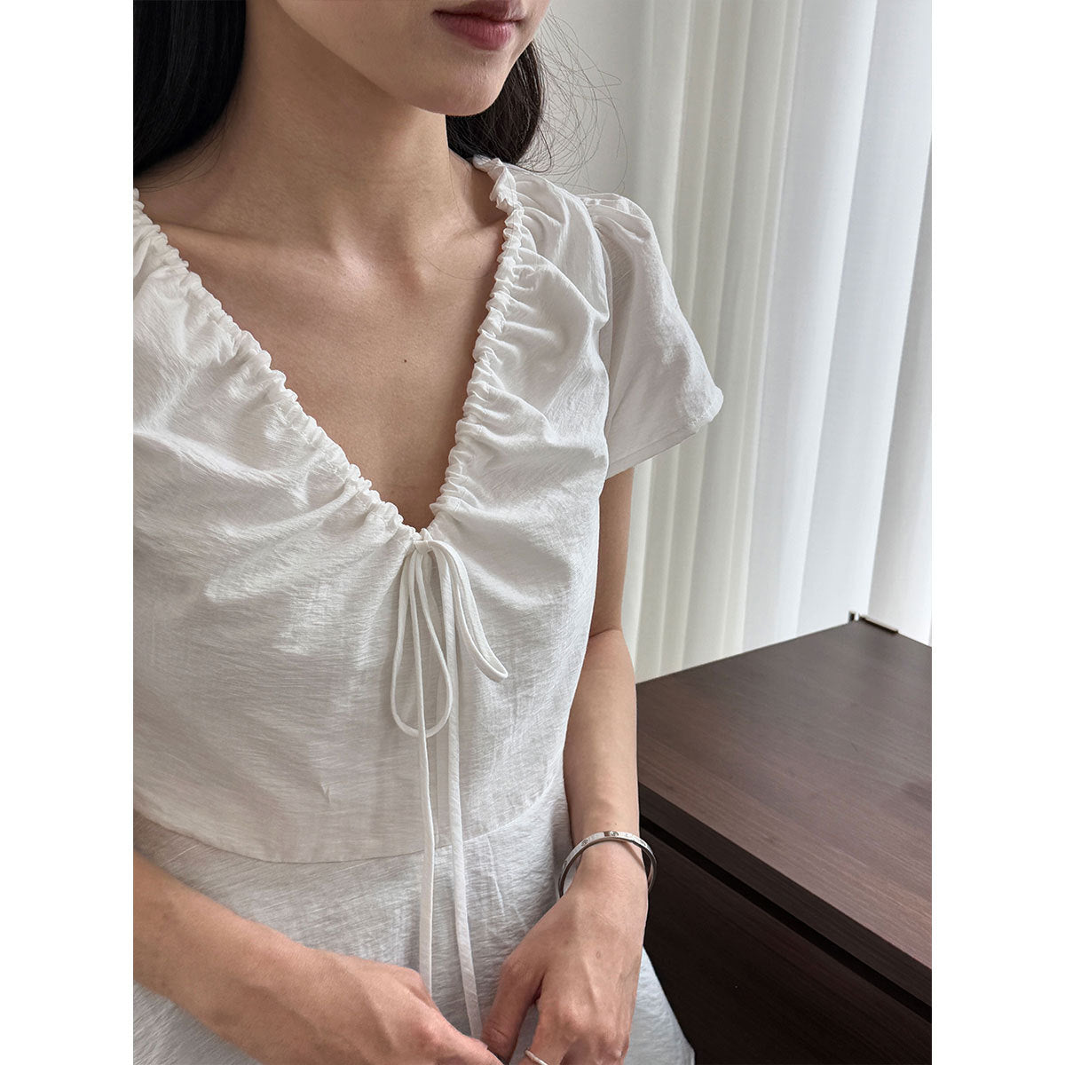 French retro V-neck pleated lace-up shirt short-sleeved women's summer new waist T-shirt top shirt