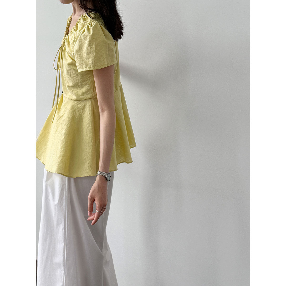 French retro V-neck pleated lace-up shirt short-sleeved women's summer new waist T-shirt top shirt