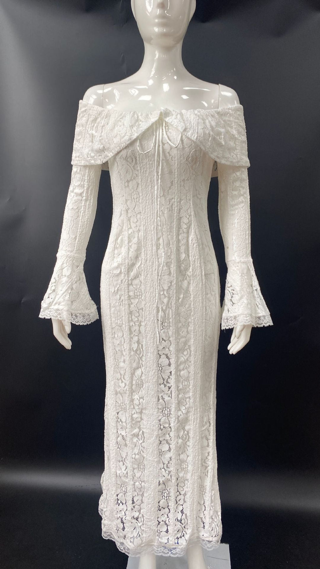 New sexy one-word shoulder lace dress temperament tube top long dress slim fishtail dress