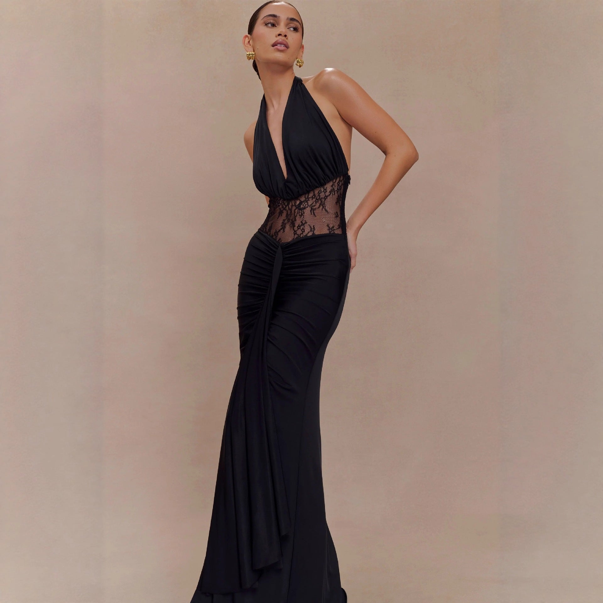Sexy cut-out backless streamer lace dress