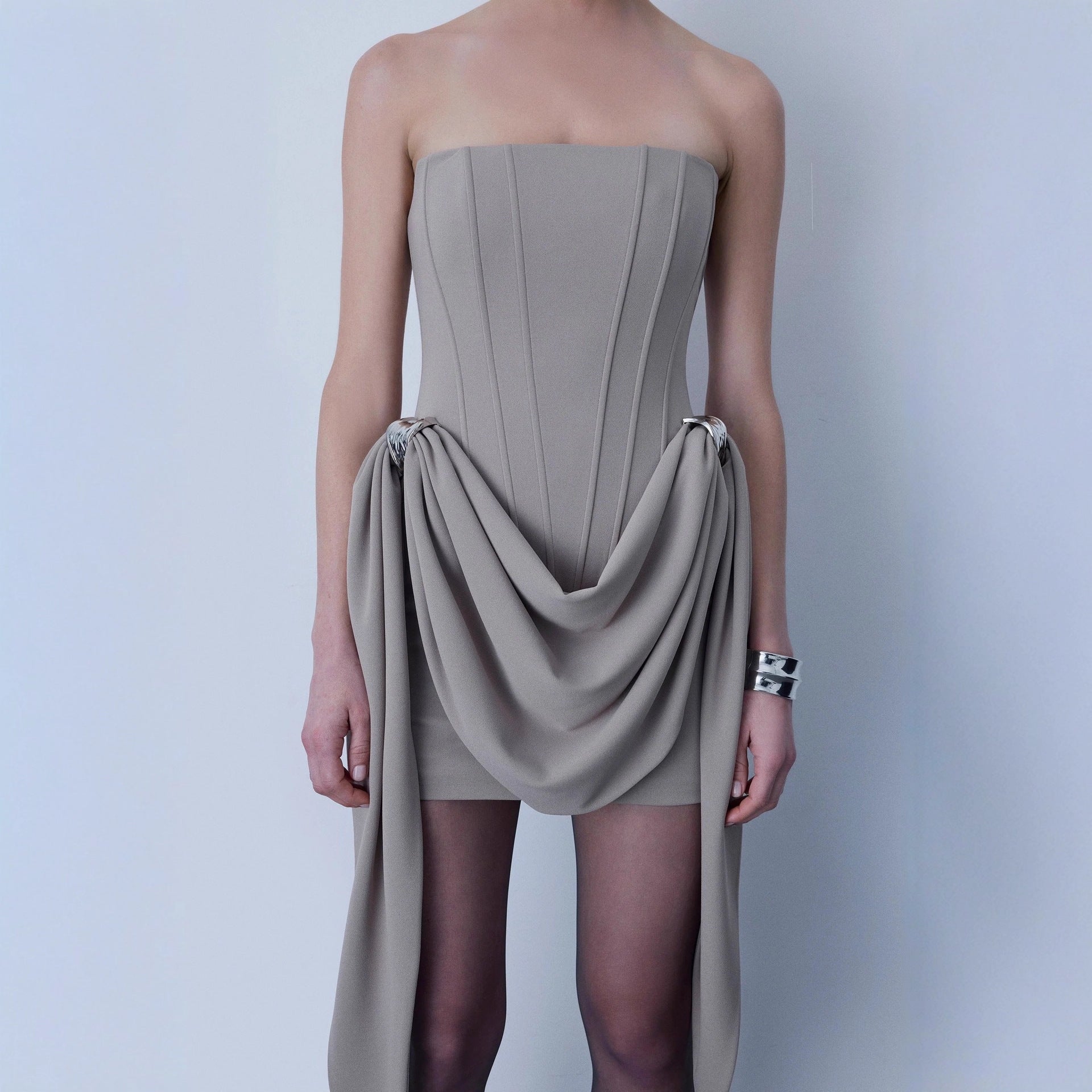 Tube top, streamer, fishbone waist and hip skirt, sexy hottie backless dress, dress.