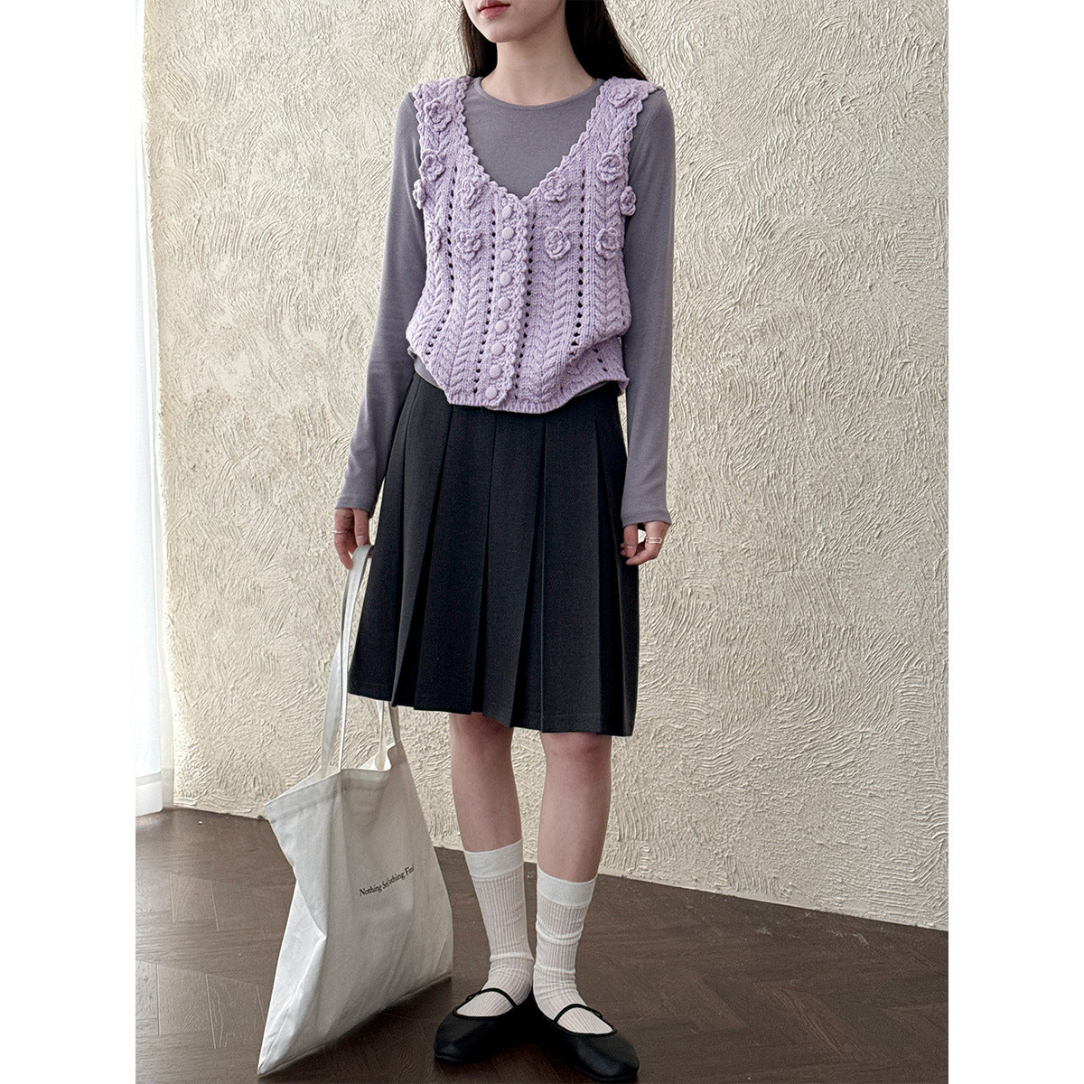 Gentle three-dimensional crochet knitted sweater vest women's 26 early spring wool hollow V-neck stacked vest