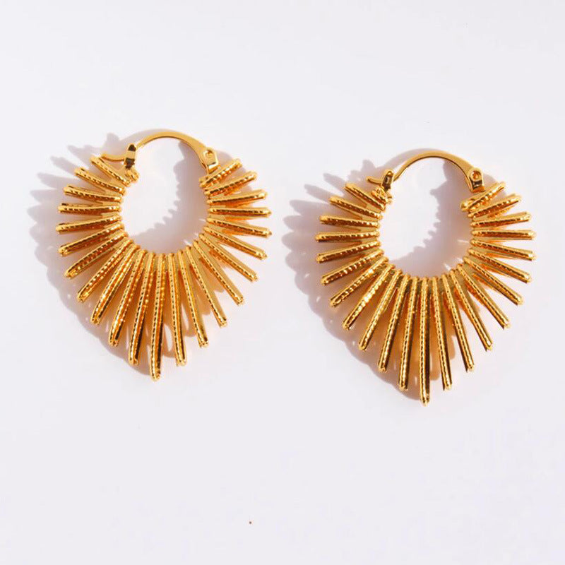Line peach heart earrings, personalized niche design, high-end fashion earrings