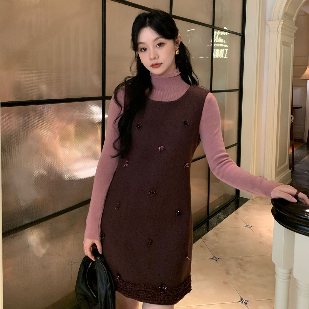 Retro age reduction and thin stacking sleeveless crew neck vest dress women