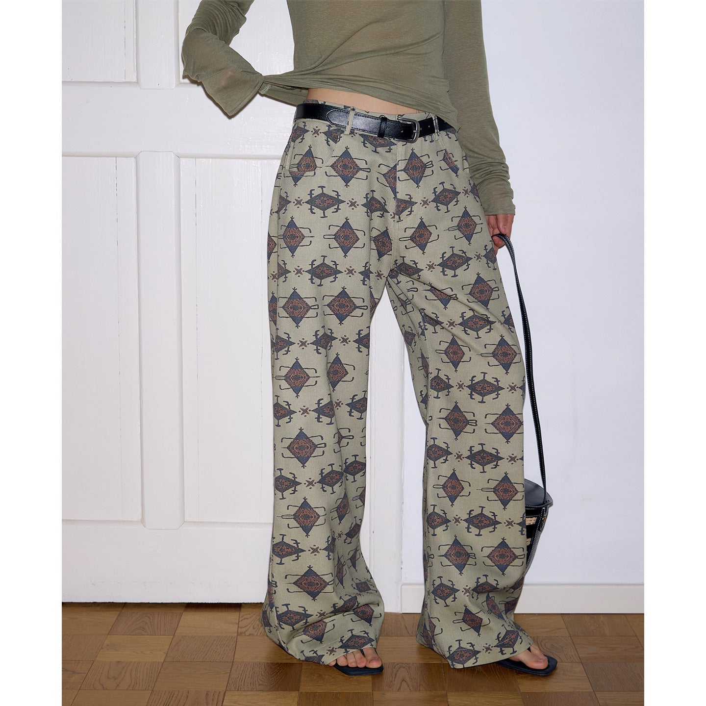 Twill print wide-leg slacks