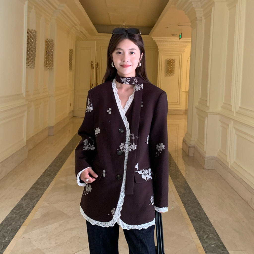 Loose embroidered lace edge v-neck blazer