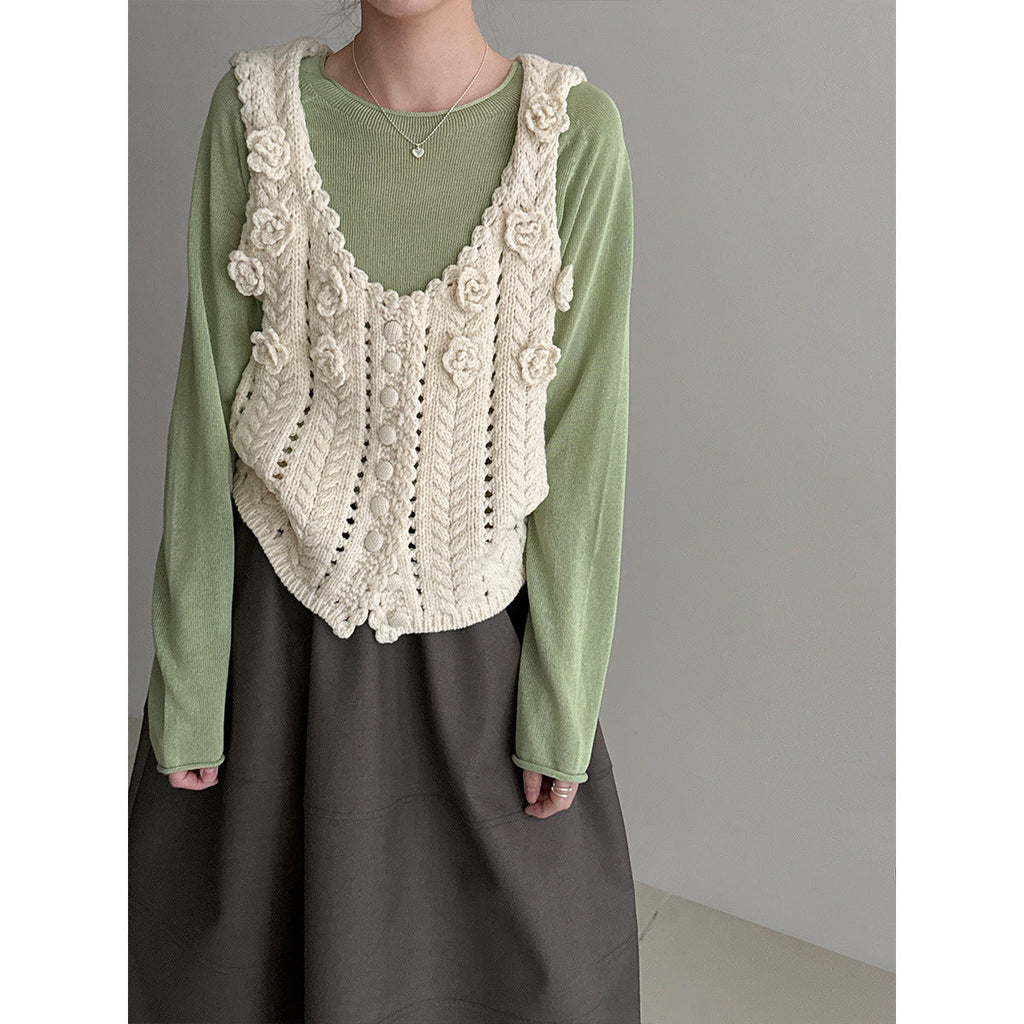 Gentle three-dimensional crochet knitted sweater vest women's 26 early spring wool hollow V-neck stacked vest