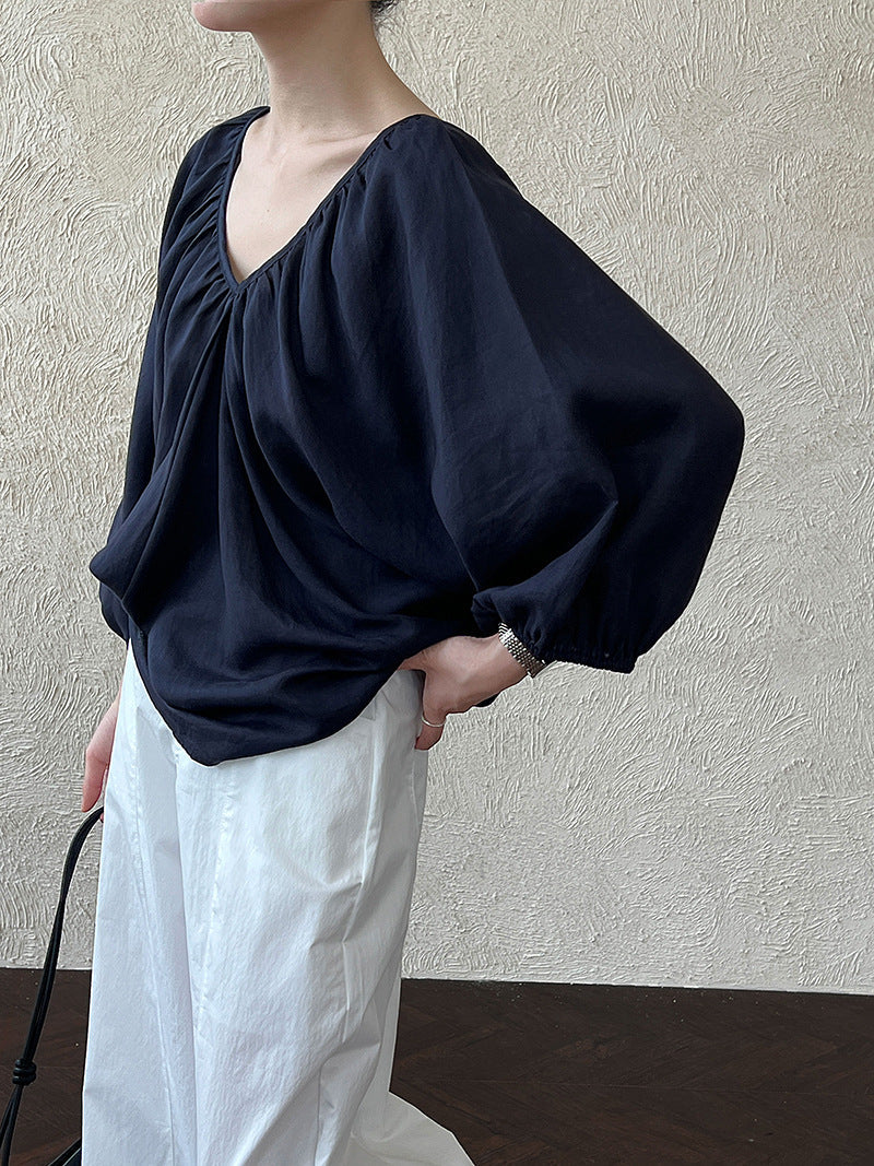 French retro bat-sleeved V-neck shirt women's summer new niche design loose shirt
