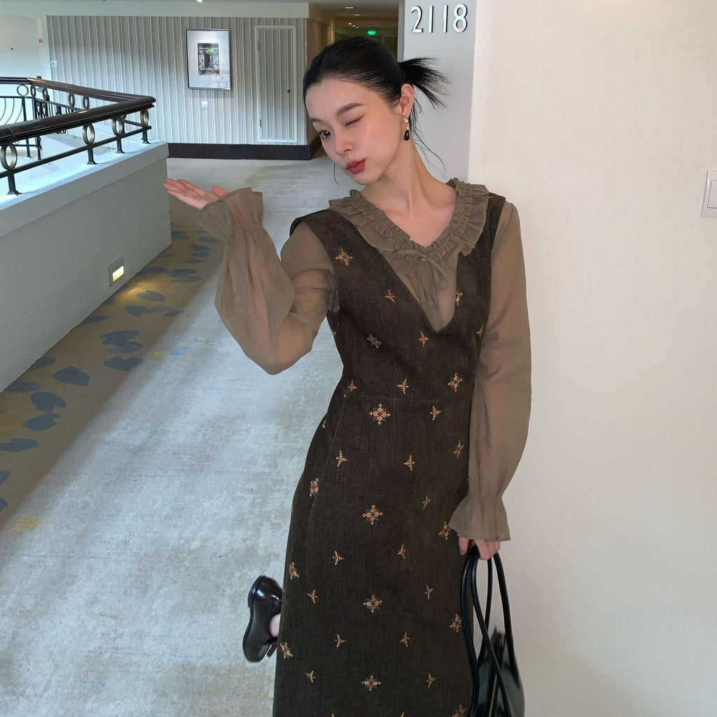 Embroidered slim waist sleeveless vest dress