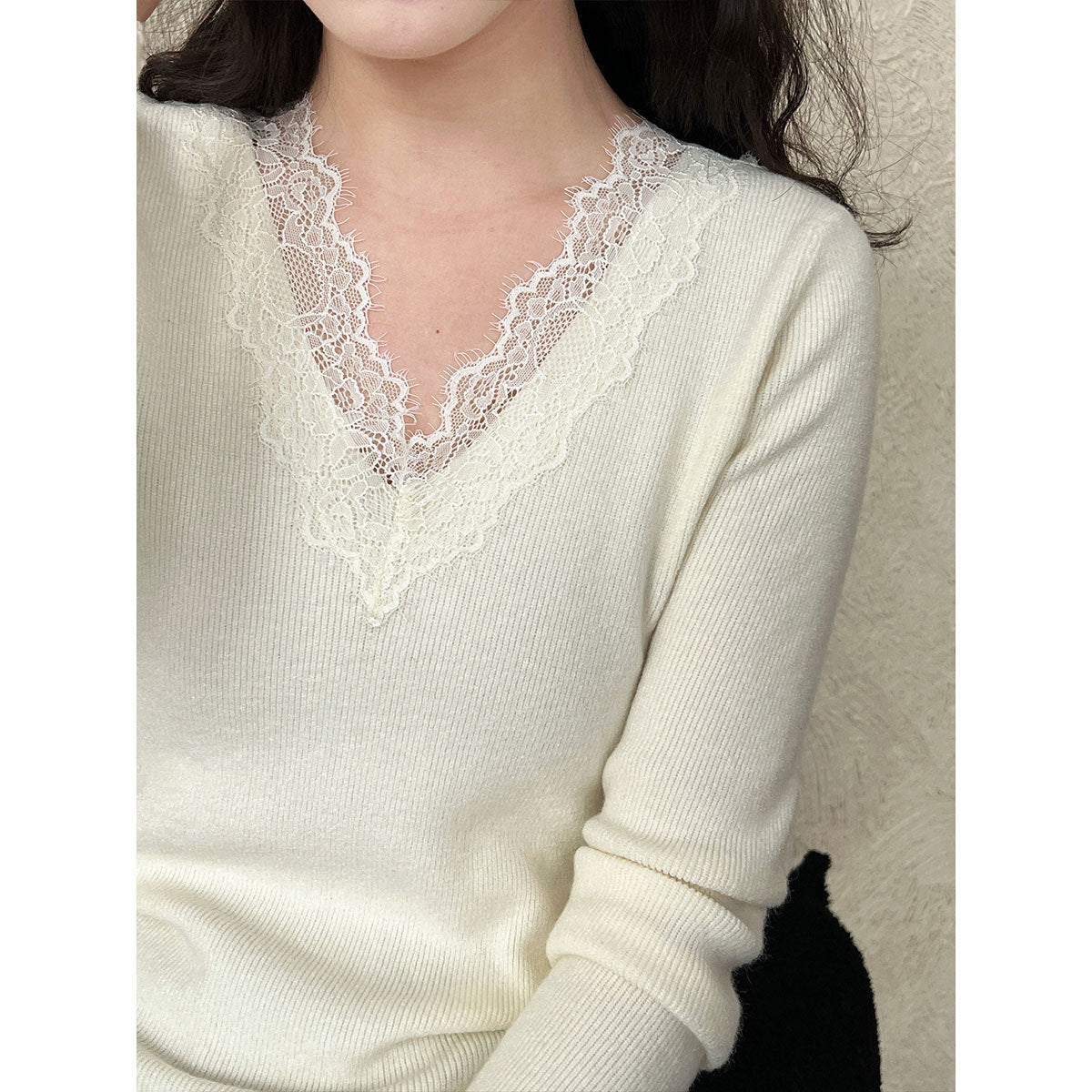French slim temperament lace v-neck thin inner women's winter new inner versatile knitting
