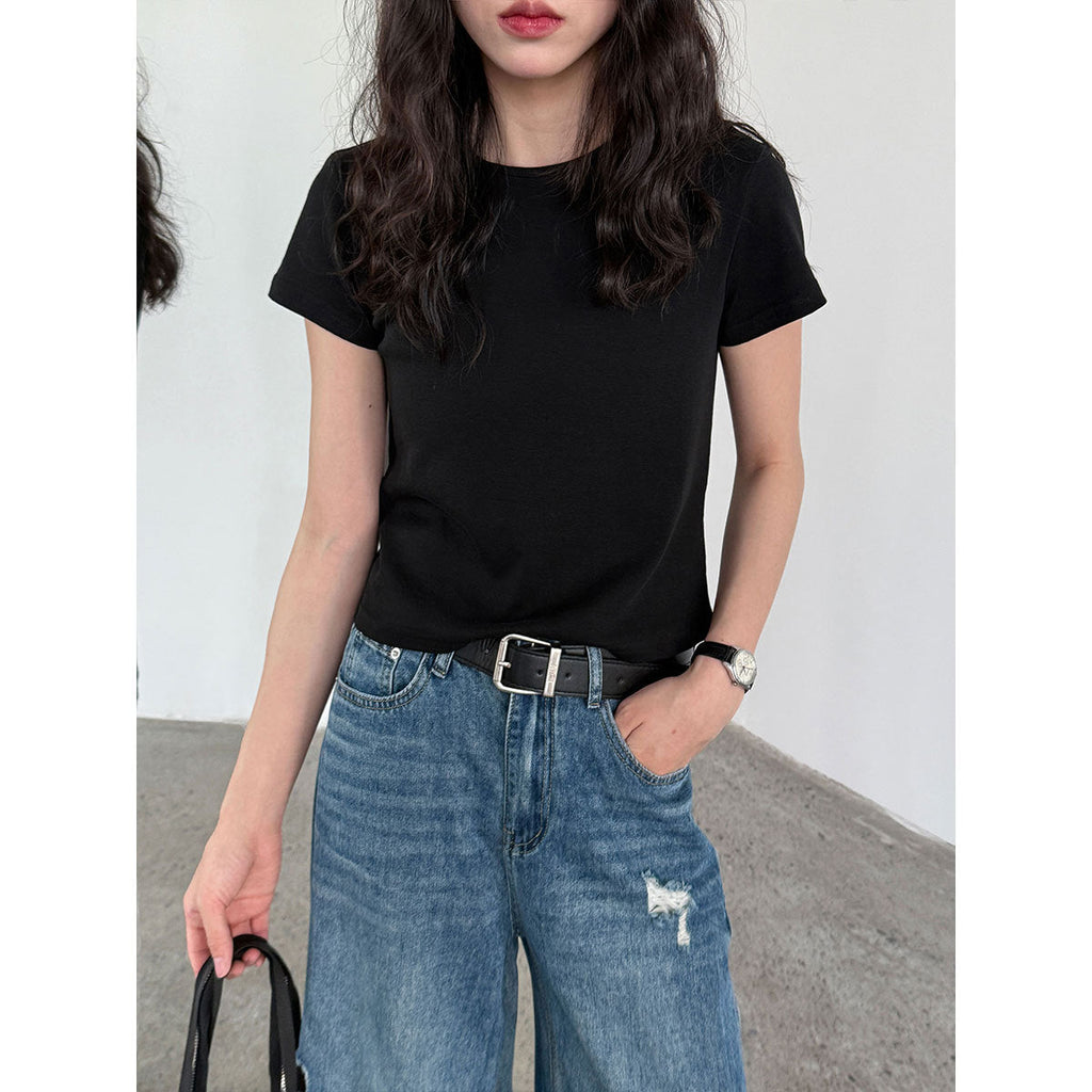 Simple cool basic base crew neck T-shirt