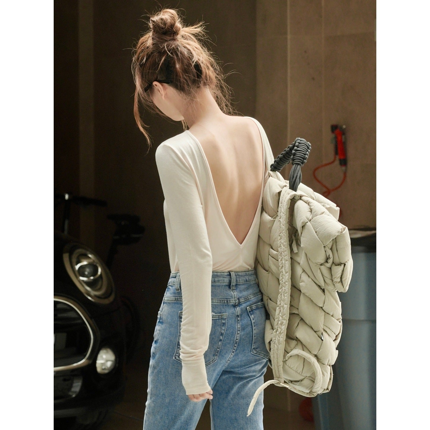 Round Neck Long Sleeve Knit Top Women Slim Fit Backless Pullover