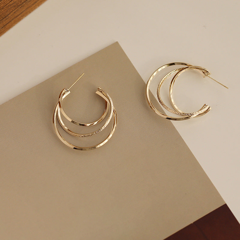 Cold style fashion trendy earrings Korean simple temperament three-line earrings irregular twisted geometric studs