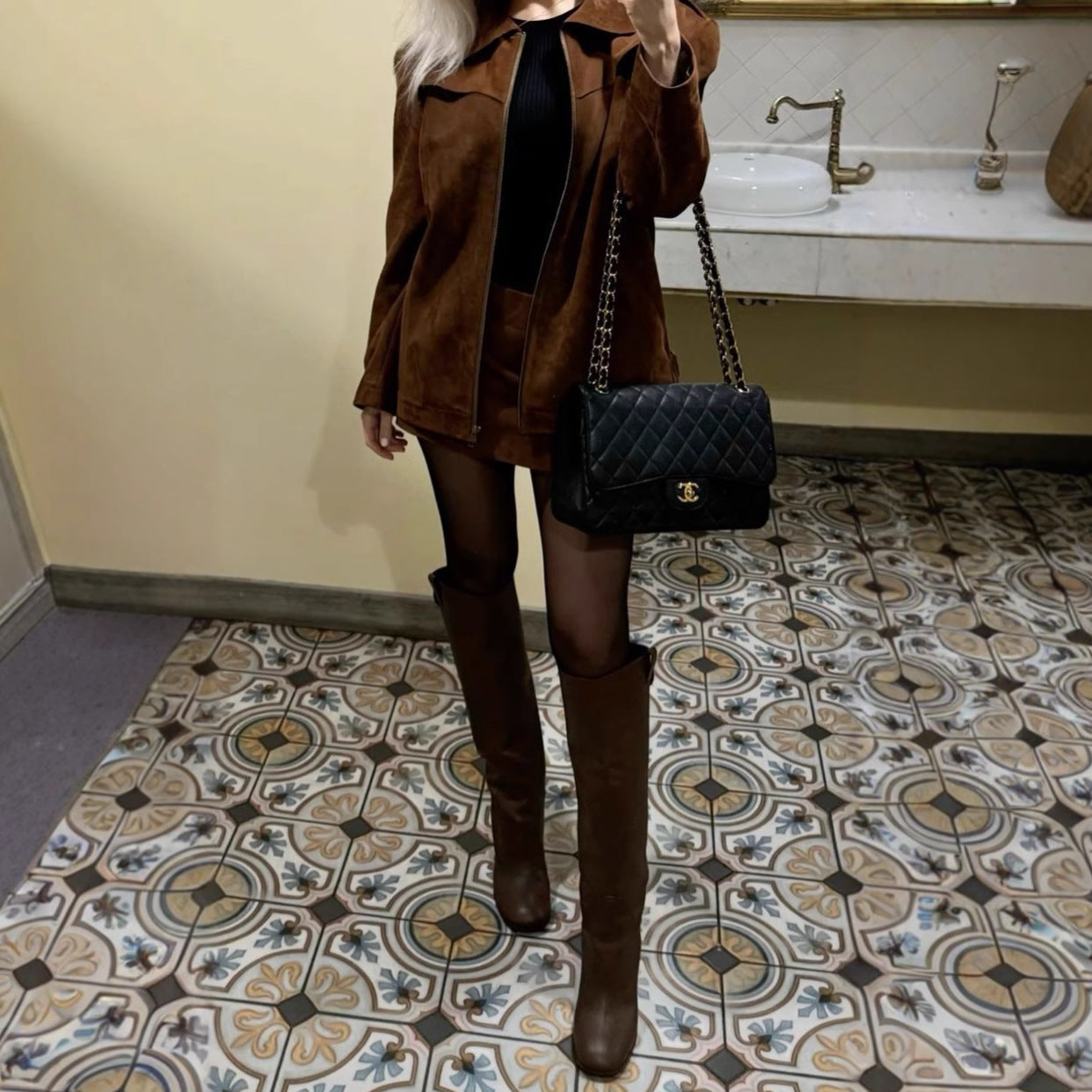 Vintage suede jacket with biker lapels cropped jacket