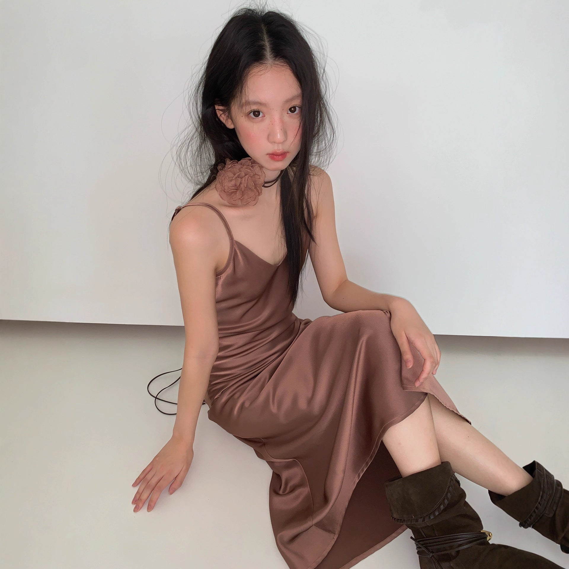 Elegant temperament v-neck satin slim-fit suspender dress