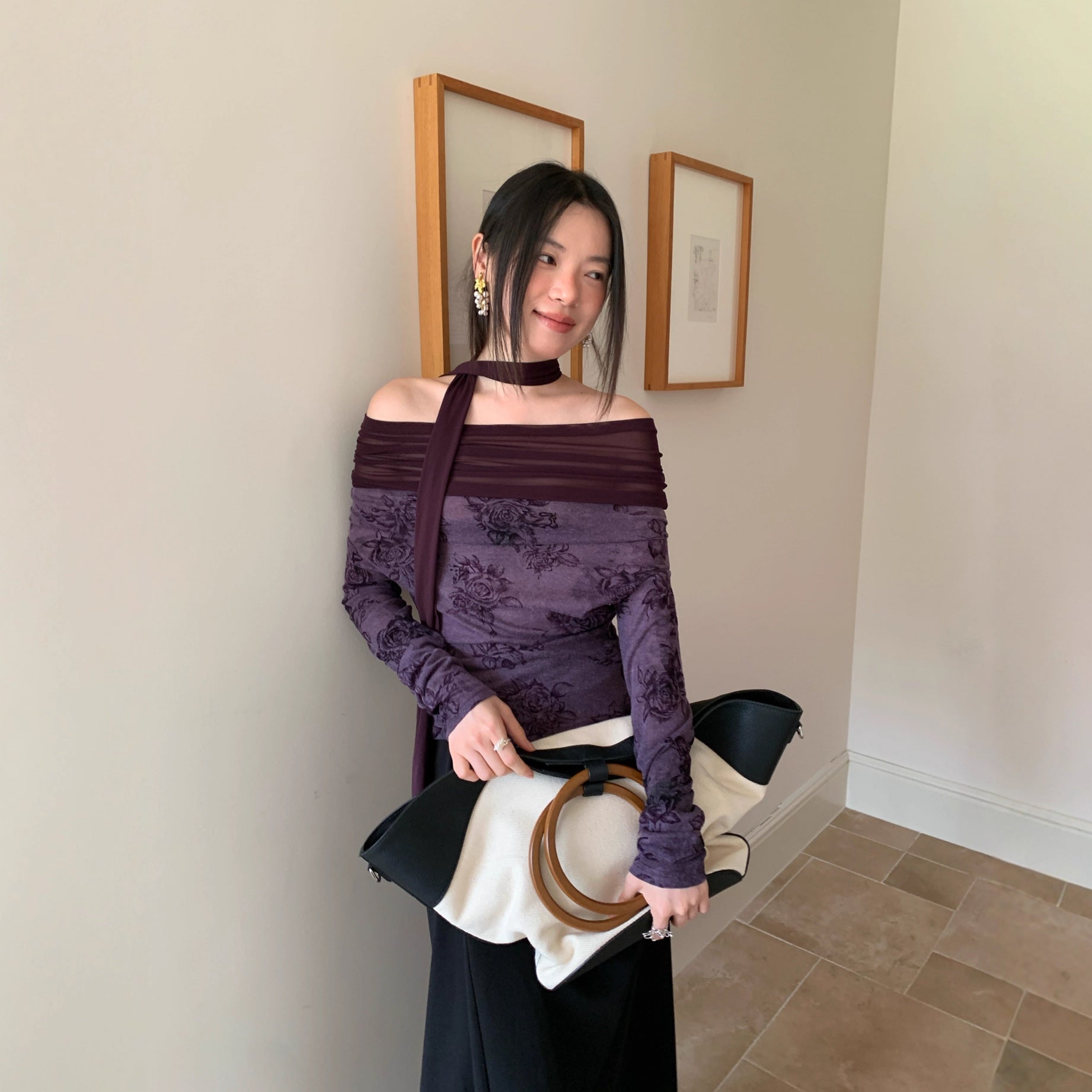 Printed Long Sleeve Slim Shoulder Top