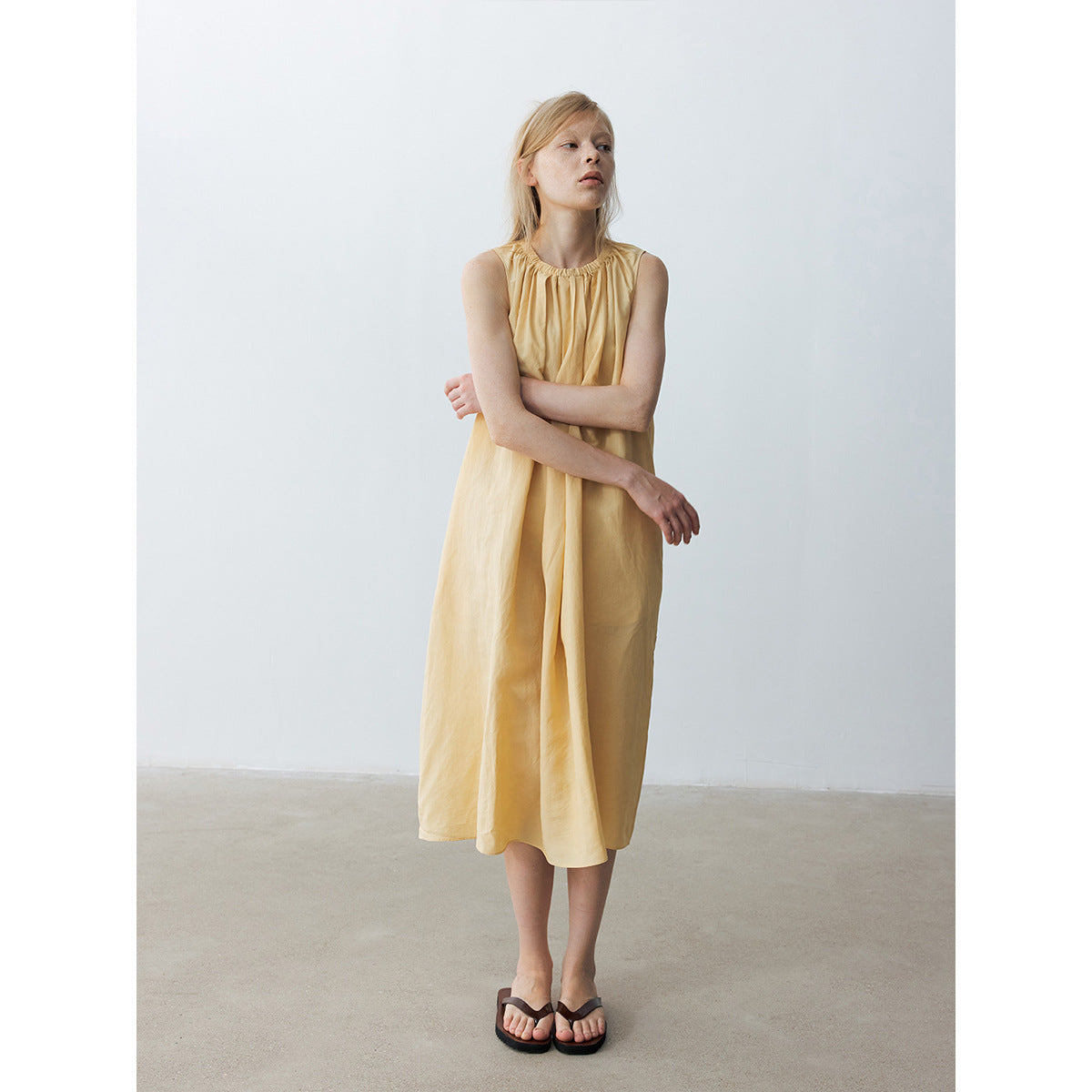 Summer new casual round neck tencel hemp pleated solid color medium and long vest skirt