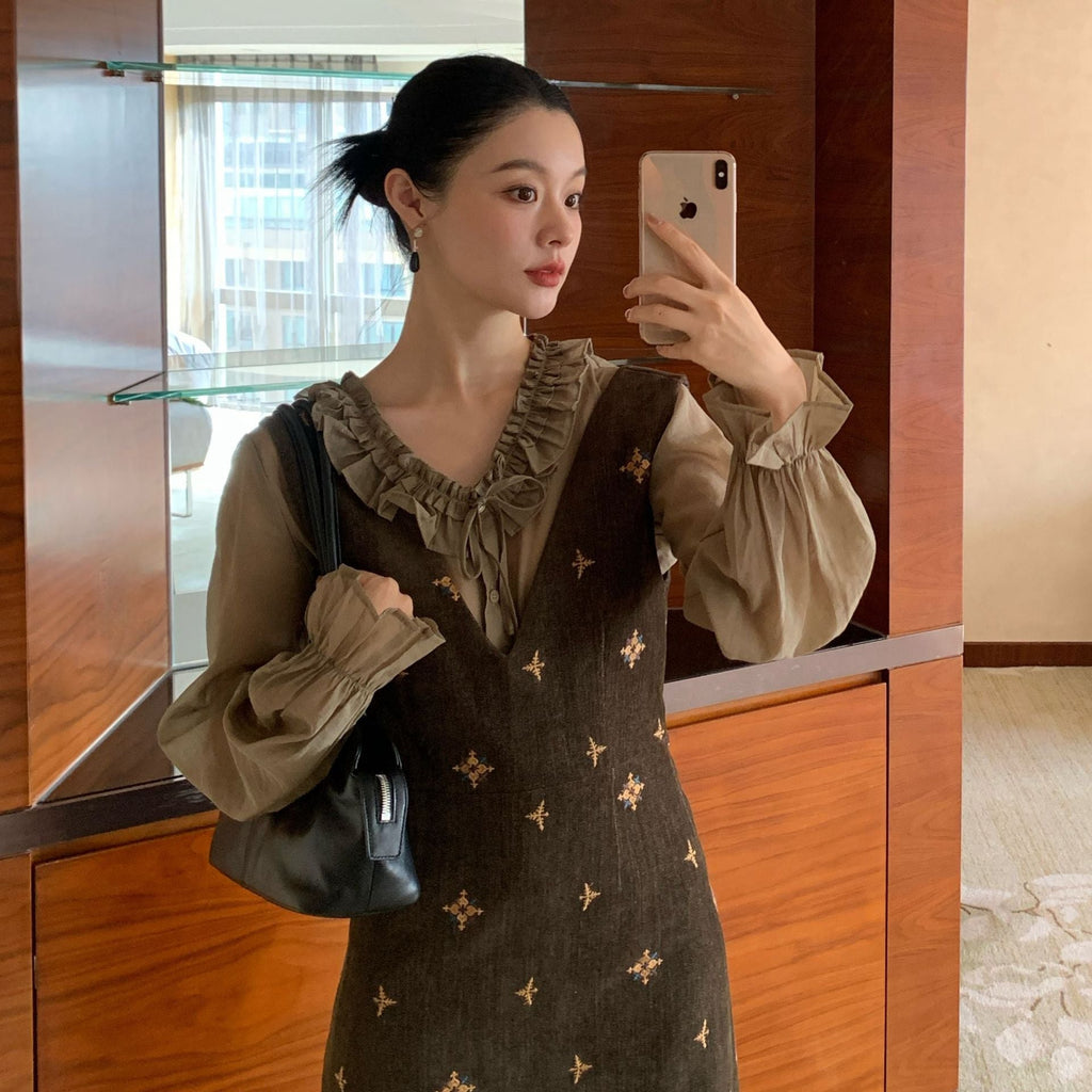 Embroidered slim waist sleeveless vest dress