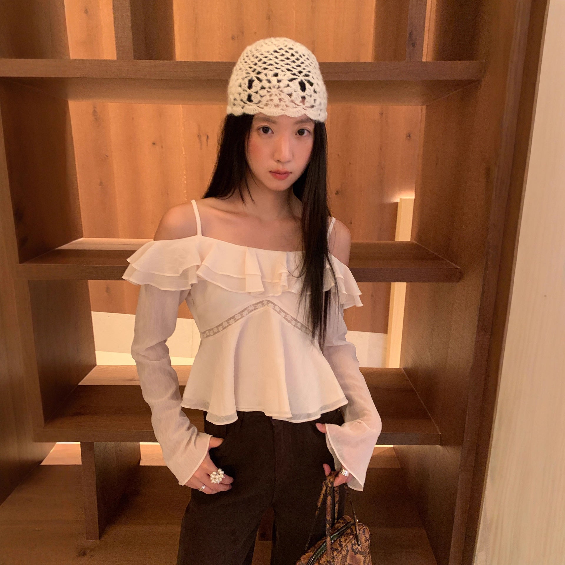 French pure desire ruffle edge small sexy off-the-shoulder suspender chiffon shirt