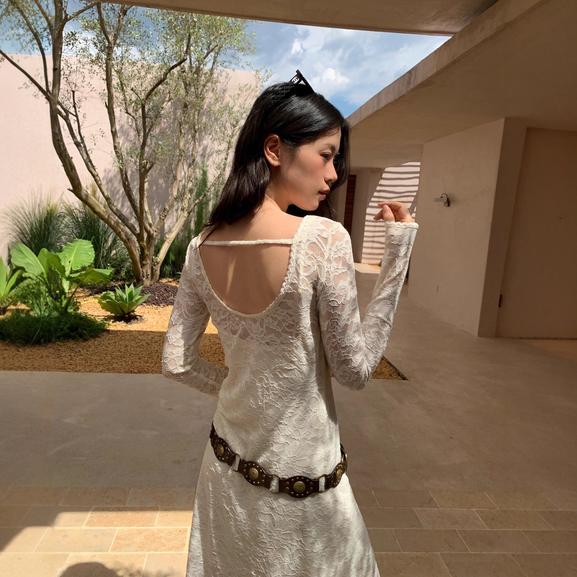 French celebrity temperament waist hip hollow lace dress women F6630