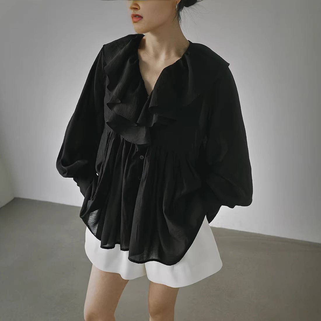 Spring and summer retro ruffle edge loose shirt