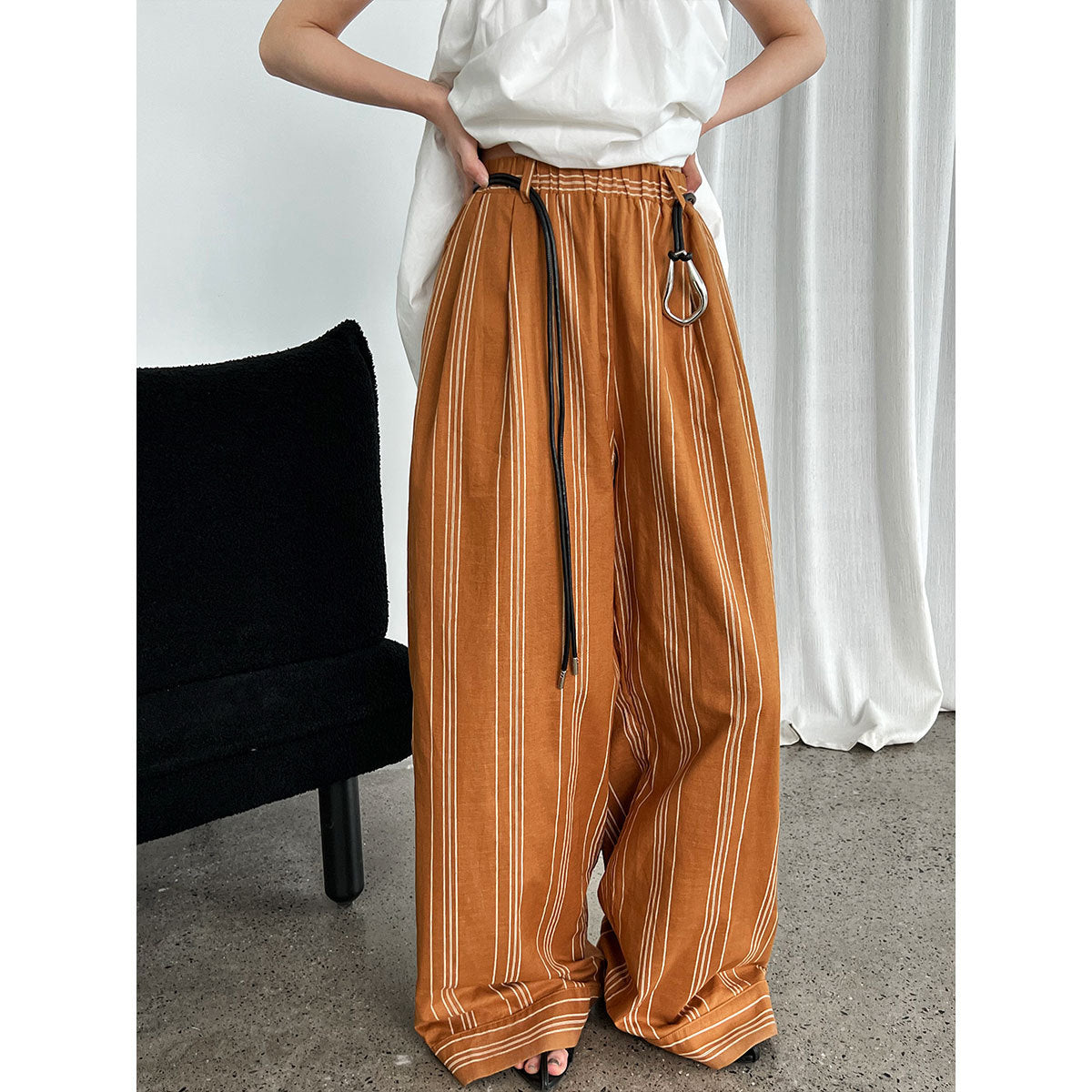 Cotton and linen old money wind striped elastic waist casual pants women's new summer models with belts lazy wide legs