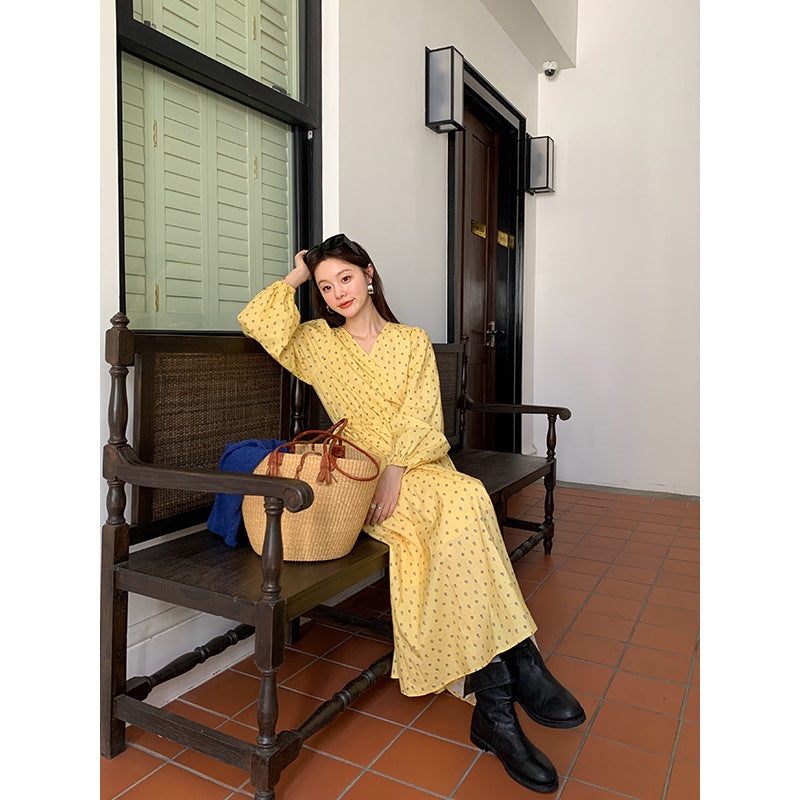Pastoral temperament waist and thin polka dot dress