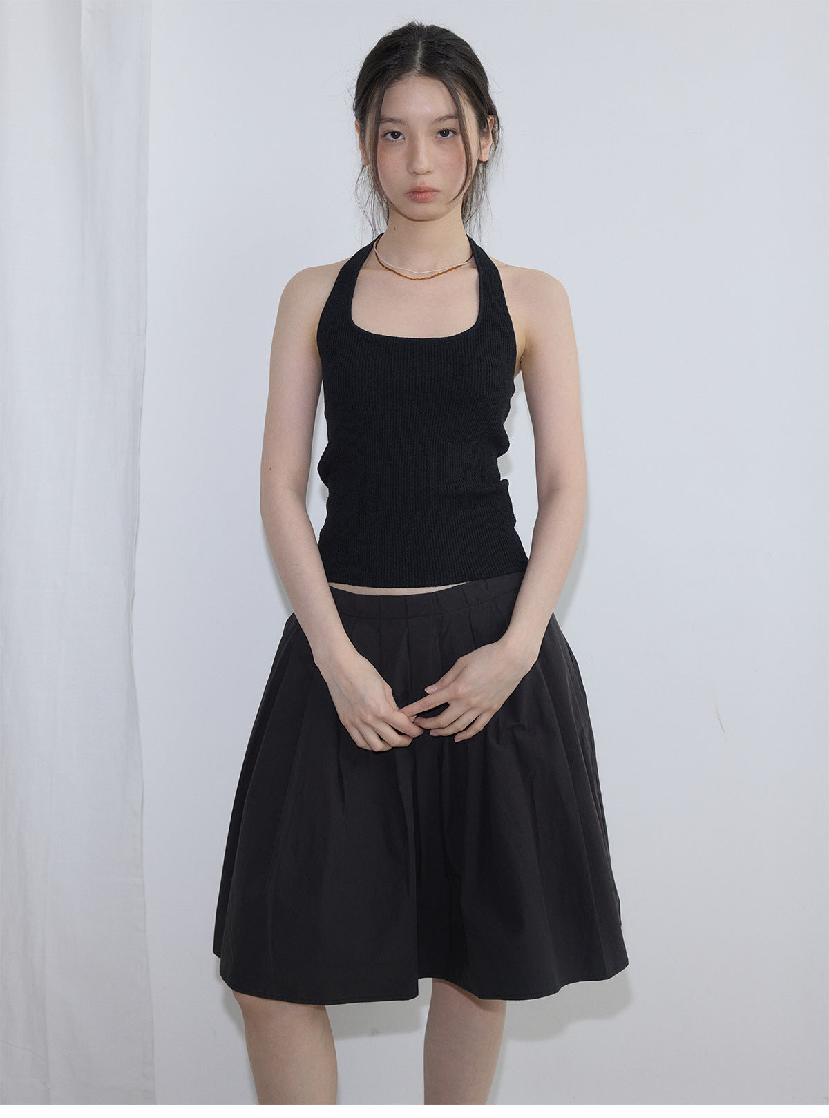 Summer new casual circle cotton yarn simple pit strip solid color neck wool woven small vest