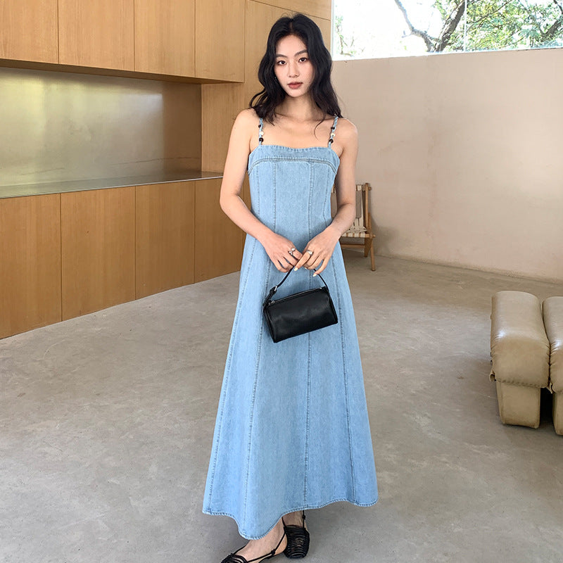 Stylish slim-fit denim dress with a word