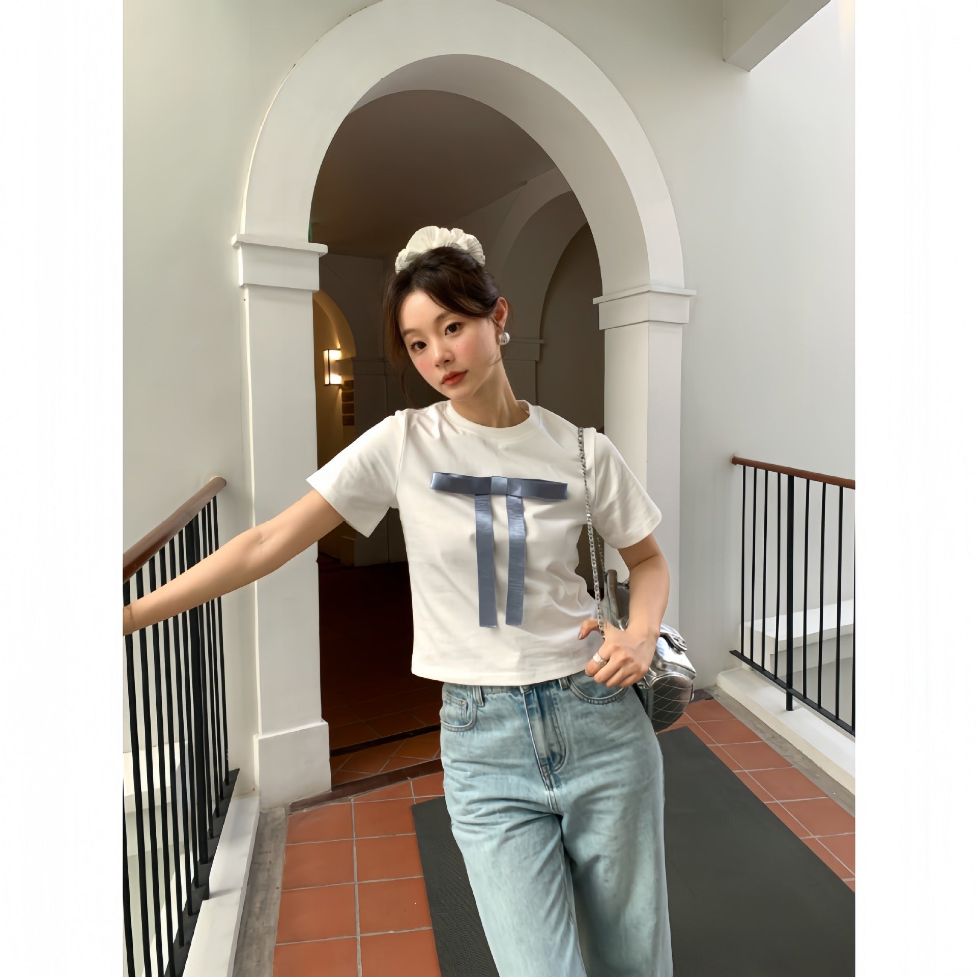 Early spring French slimming versatile slim bow short-sleeved T-shirt