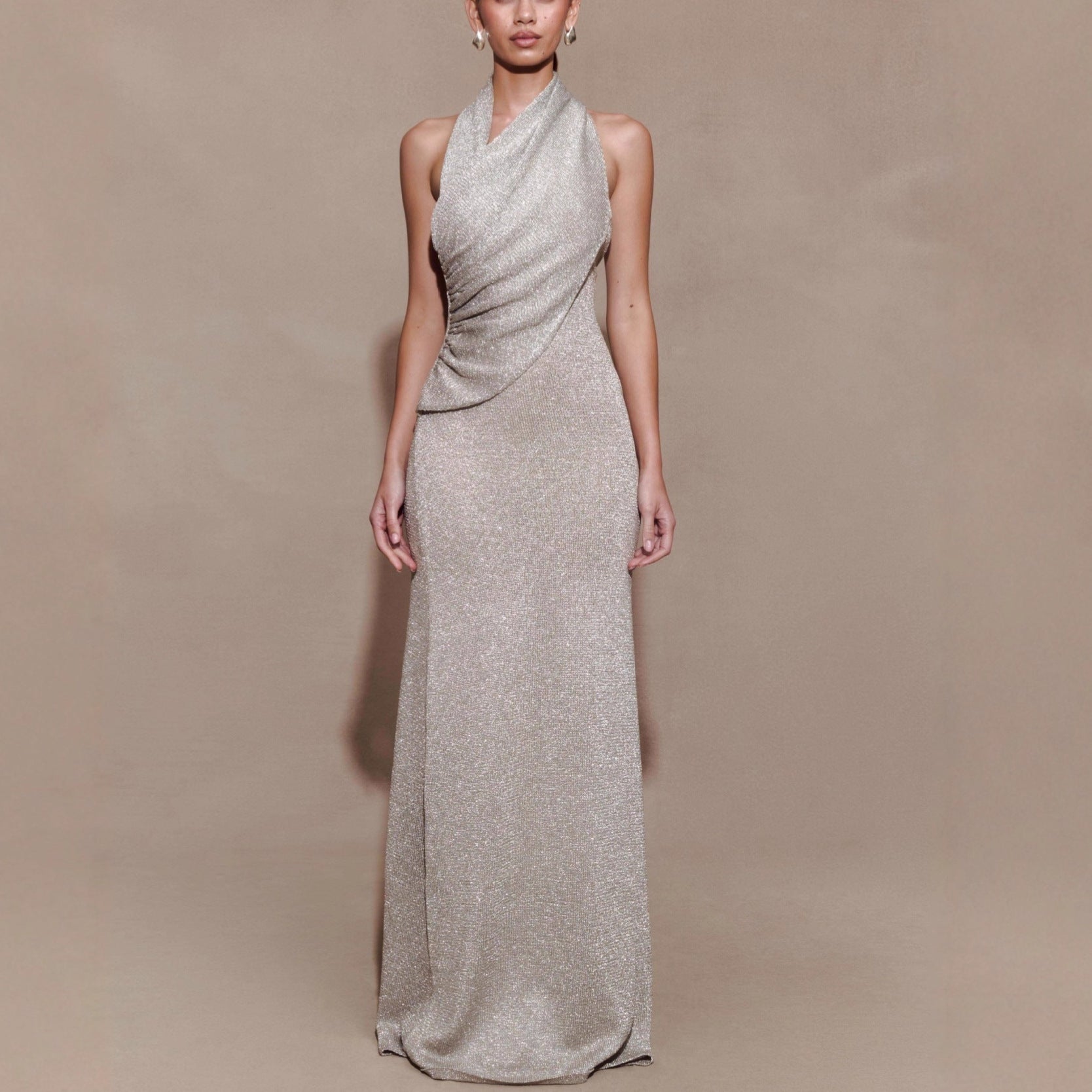 Fashion pleated diagonal neck neck knitted hip skirt backless sexy dress