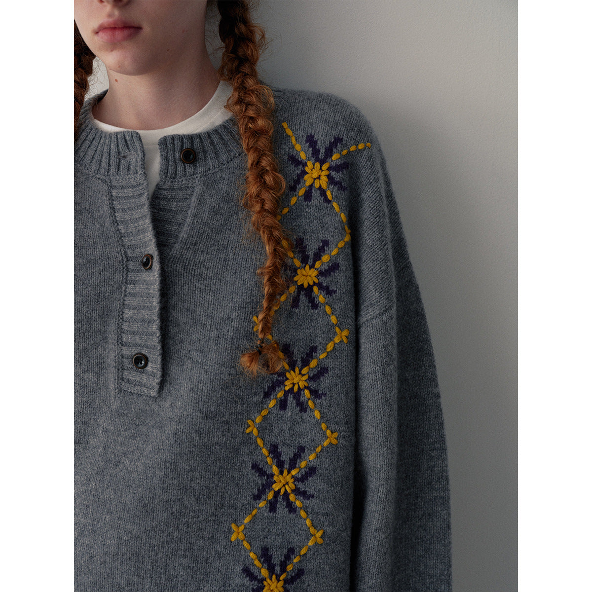 Early spring new casual crew neck hand-embroidered all-wool versatile woolen pullover top
