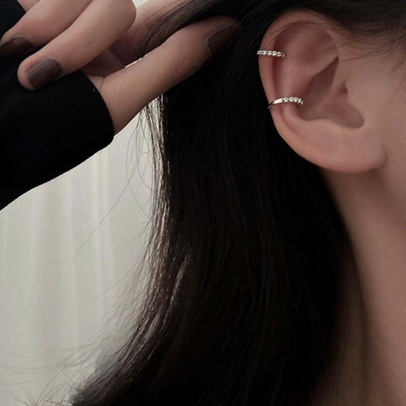 Exquisite zircon ear clips, fashionable niche design sense, round irregular ear bone clips, no ear piercings, gospel