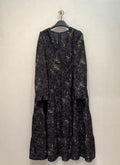 Comfortable silhouette loose and slim dress