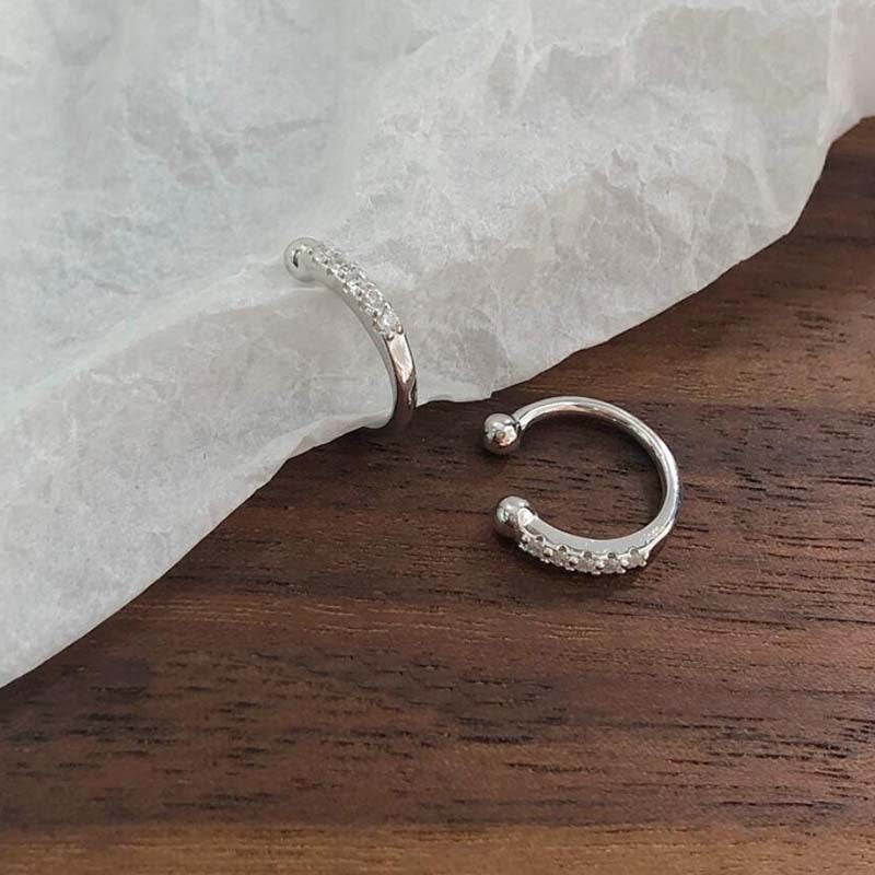 Exquisite zircon ear clips, fashionable niche design sense, round irregular ear bone clips, no ear piercings, gospel