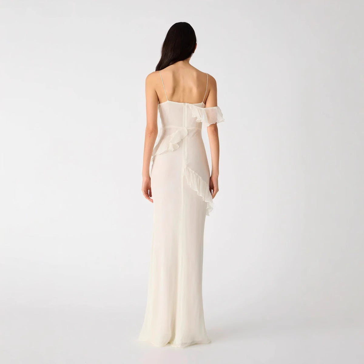 Slim-fitting ruffle-edged sexy dress