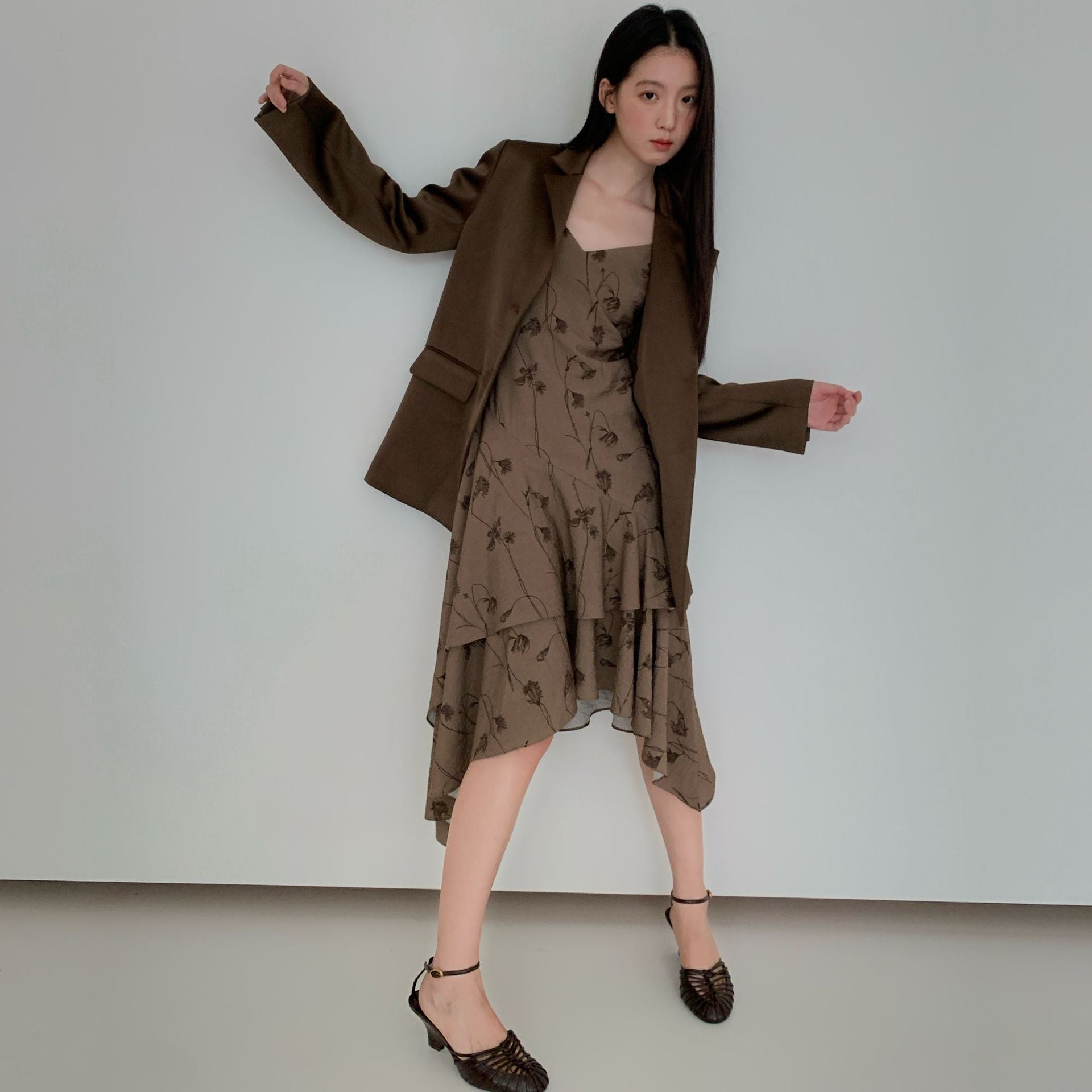 Maillard retro temperament irregular diagonal skirt suspender dress