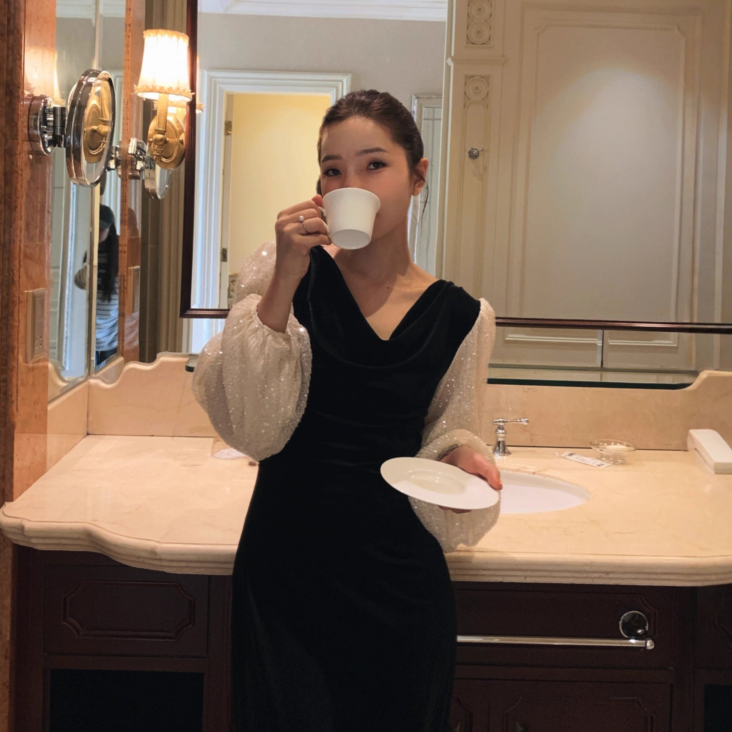 Heavy Industry Sequins Long Sleeves Bubble Sleeves Velvet with Clothes