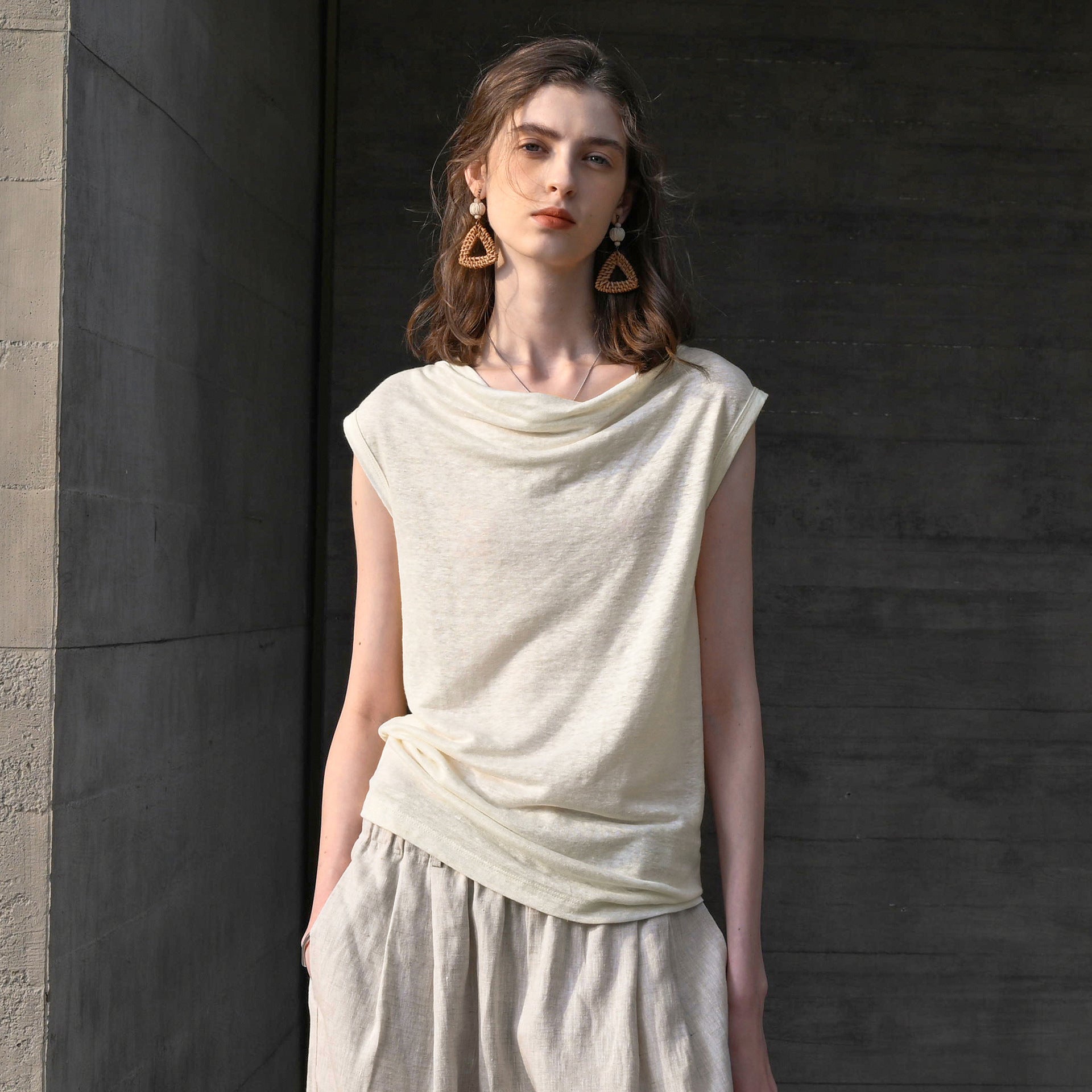 Hemp Sleeveless Top Women Slim Fit Swing Collar Knitted Shirt
