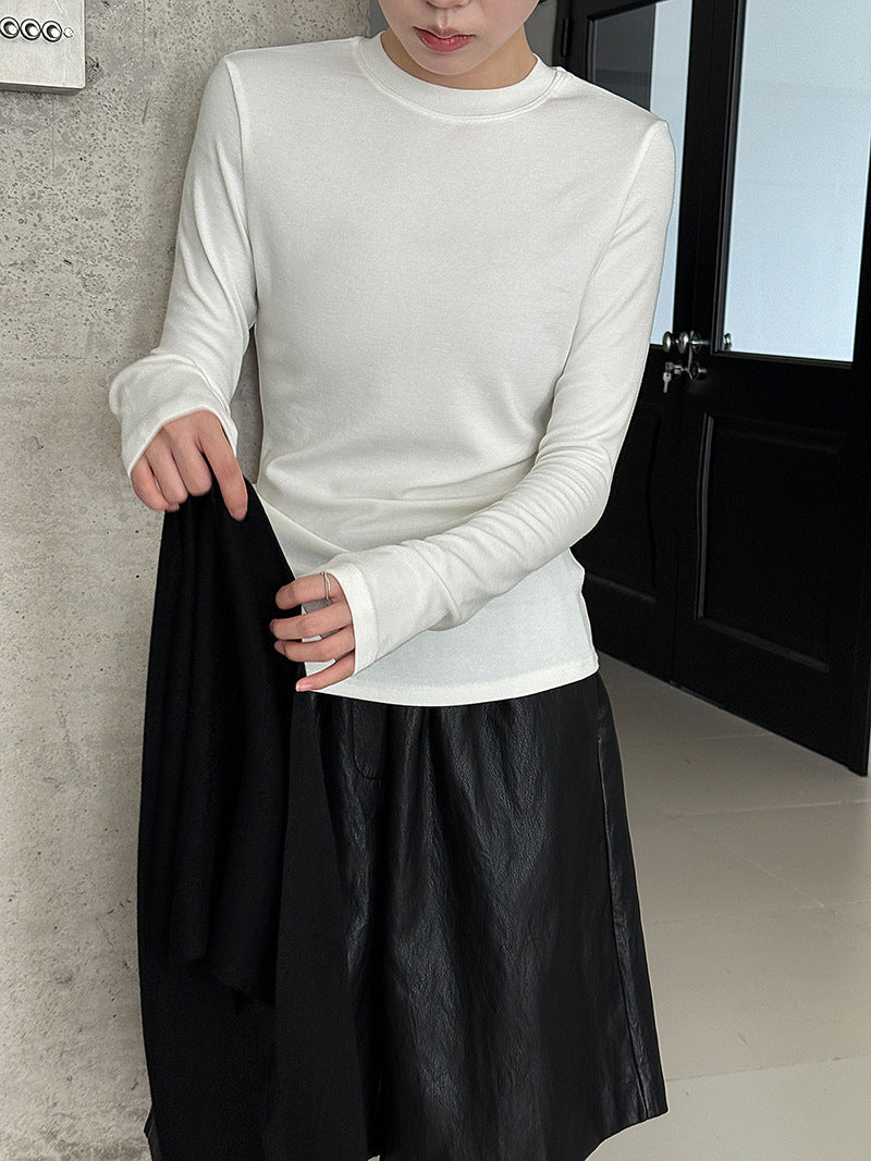 Chic slim-fitting and thin solid-color crew-neck bottoming shirt with front shoulder long-sleeved top in autumn