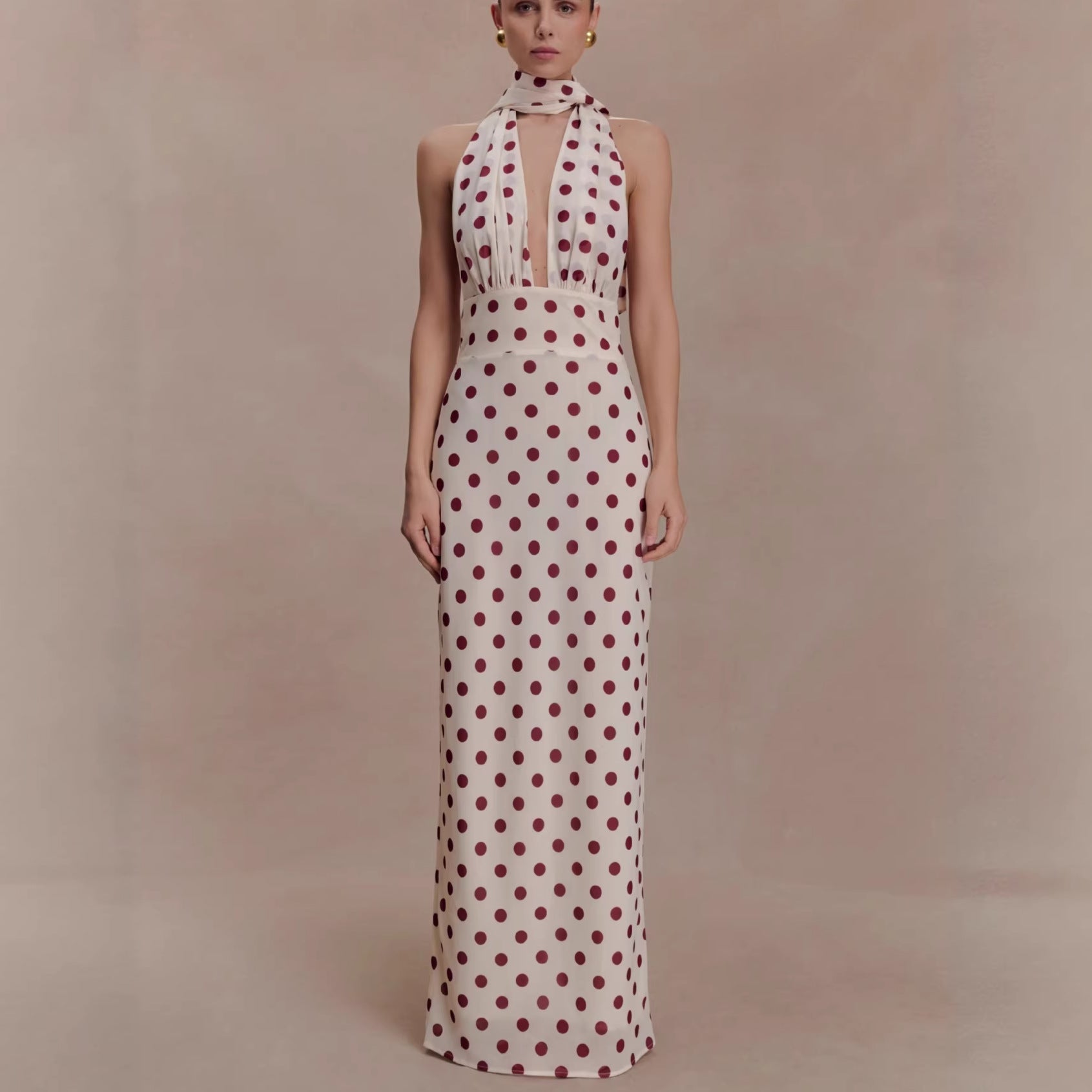 New fashionable and sexy polka dot hip skirt waist slim holiday style neck dress women