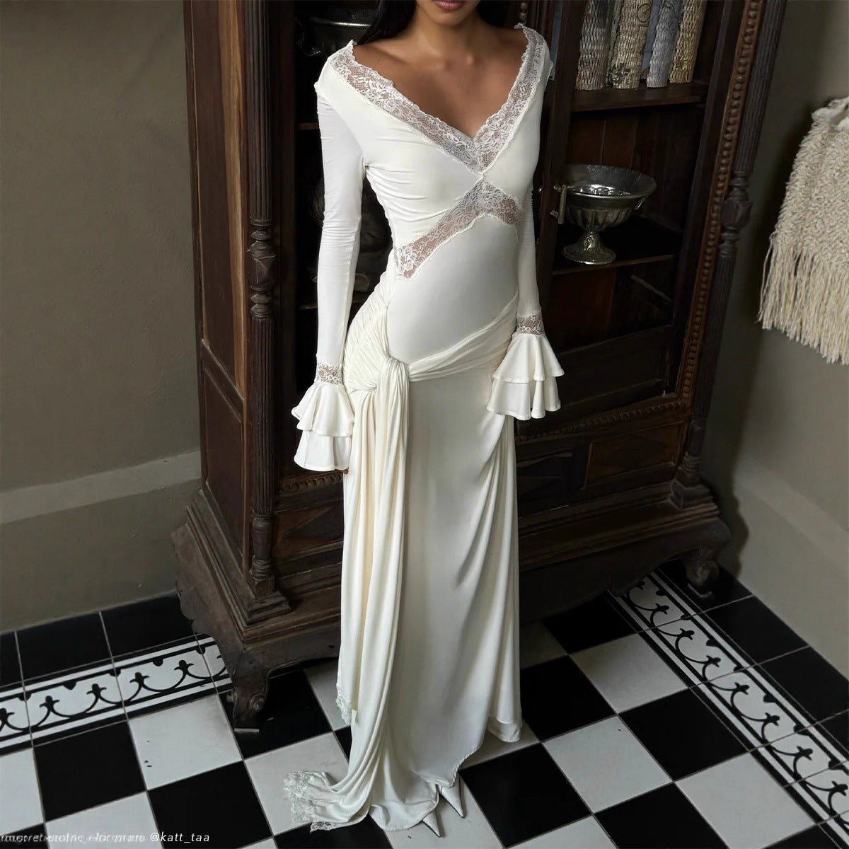 New Fashion Lace Sexy Spice Girl Long Dress Flared Sleeve Slim Splicing Dress Women
