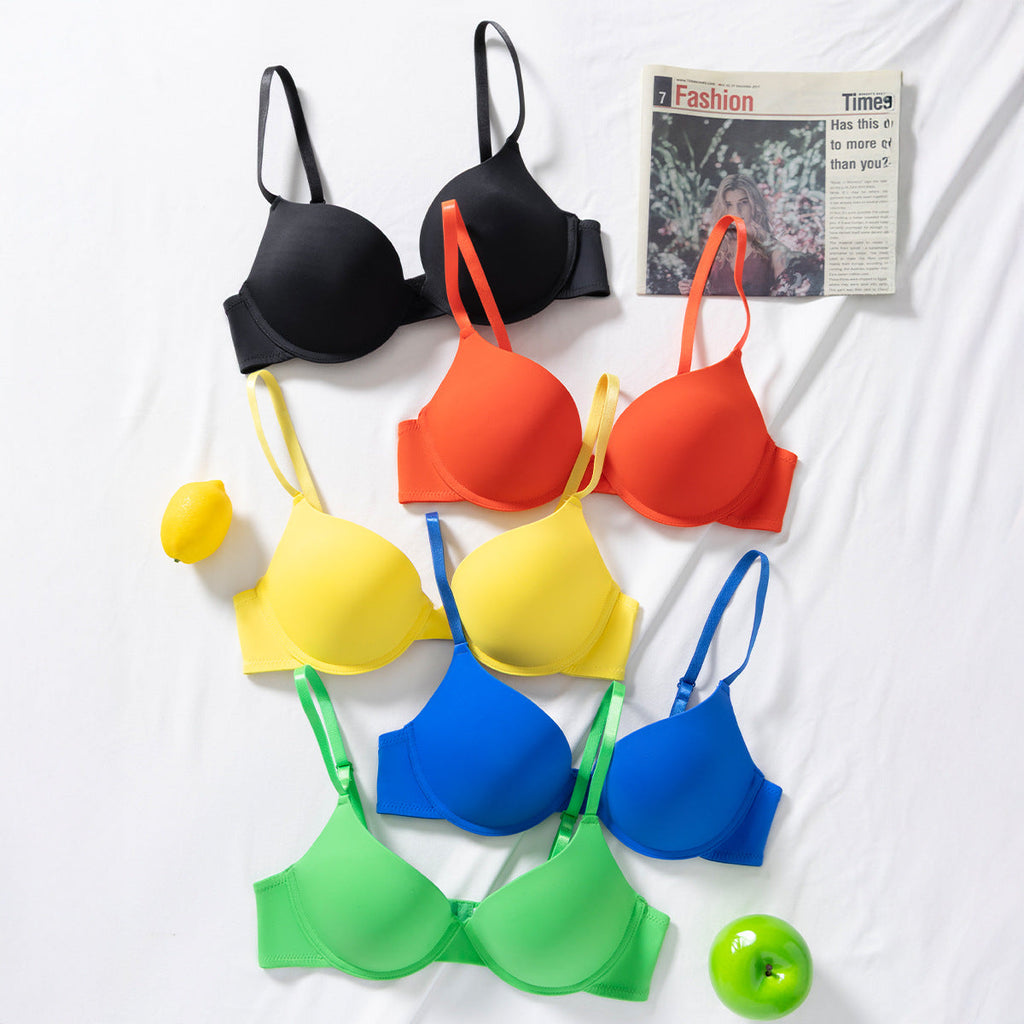 Bras and underwear Adjustable anti-sagging bras gather and support women's underwear
