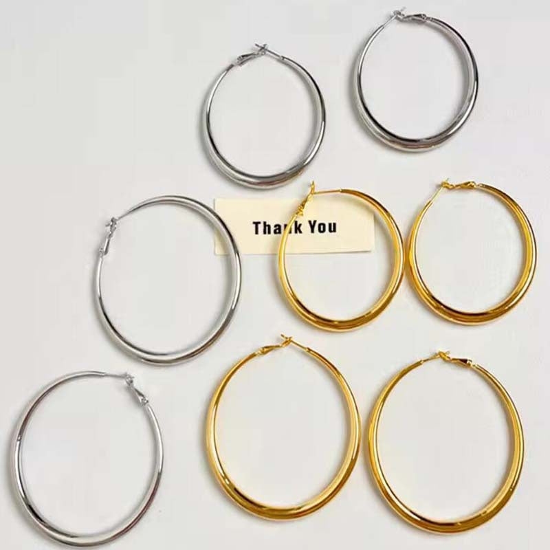 Fashion explosion Fashion metal wind Geometric smooth earrings Large circle Personality niche versatile ear jewelry Women