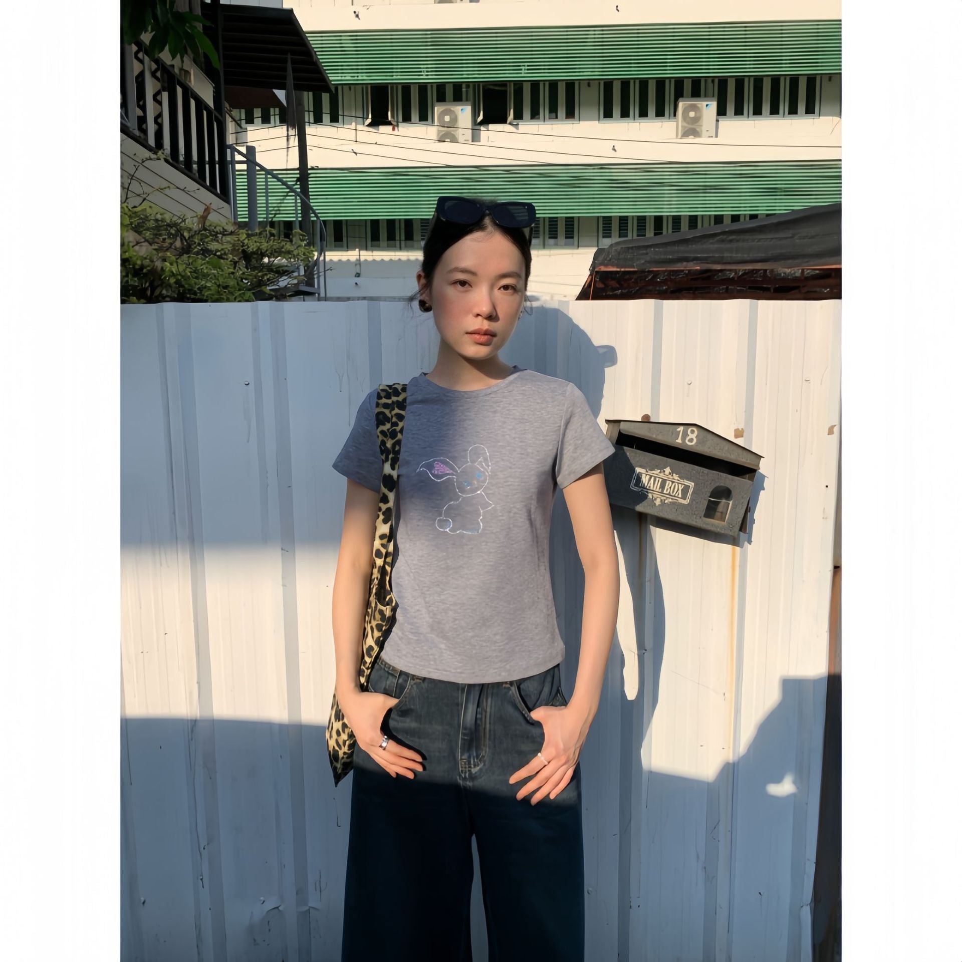 Early spring girl sweet and cute thin beaded round neck short-sleeved T-shirt