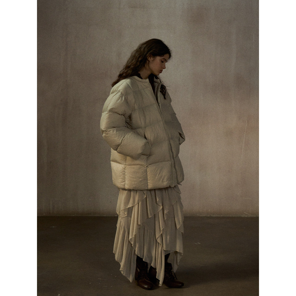 Light thermal quilting crew neck down jacket